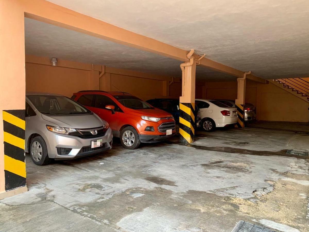 El Pato Hotel 3*
